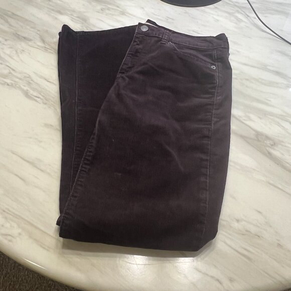 Gap 1969 Baby Boot Dark Brown Corduroys in Size 28R - Picture 15 of 16